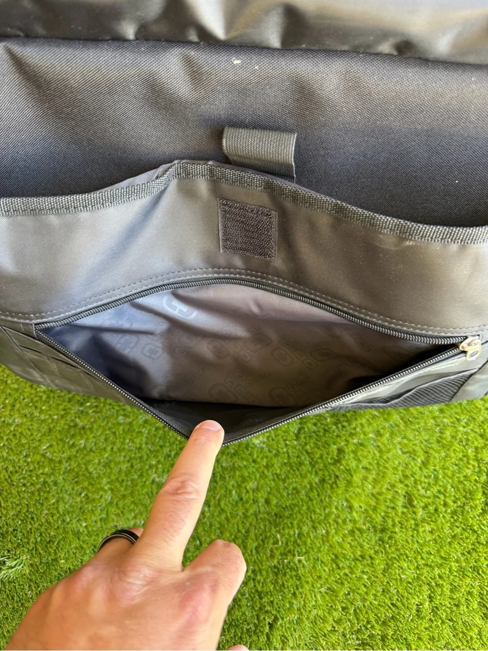 OGIO Black Laptop Messenger Bag Henkels & McCoy NWT Multiple Pockets Briefcase